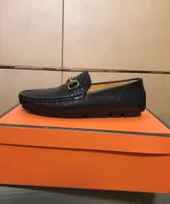 Hochwertiger Gucci Loafer Loafersschuh präsentiert neueste Serie Obermaterial