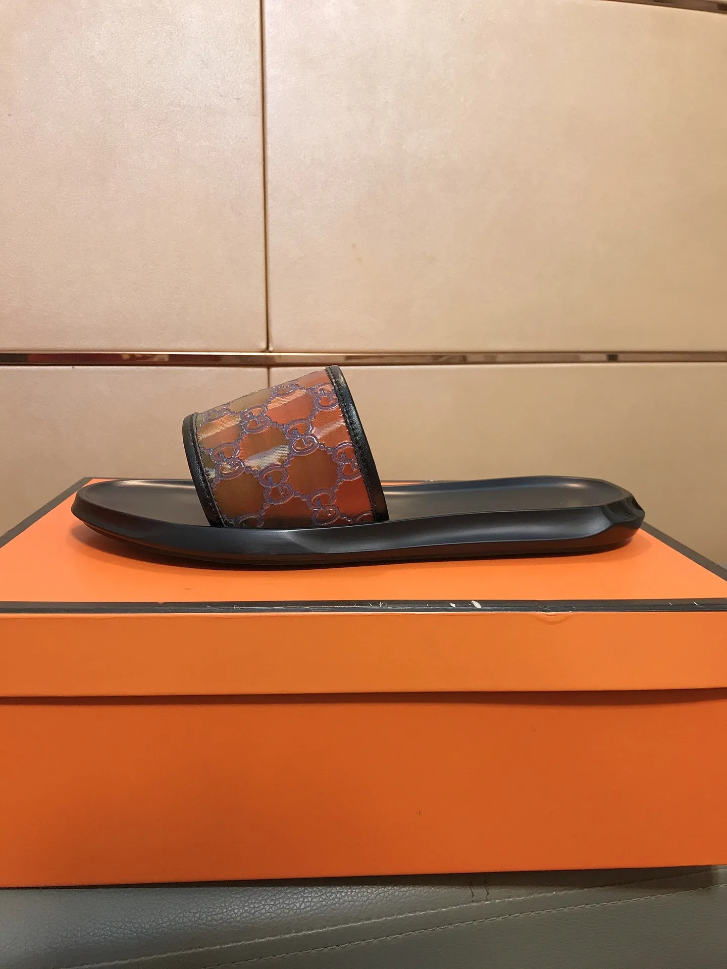 Luxus Gucci Hausschuhe Super trendige neue GUCCI Luxuriöse