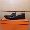 Hochwertiger Versace Loafer Lässiger Loafer aus Obermaterial geprägtem Schweinslederfutter