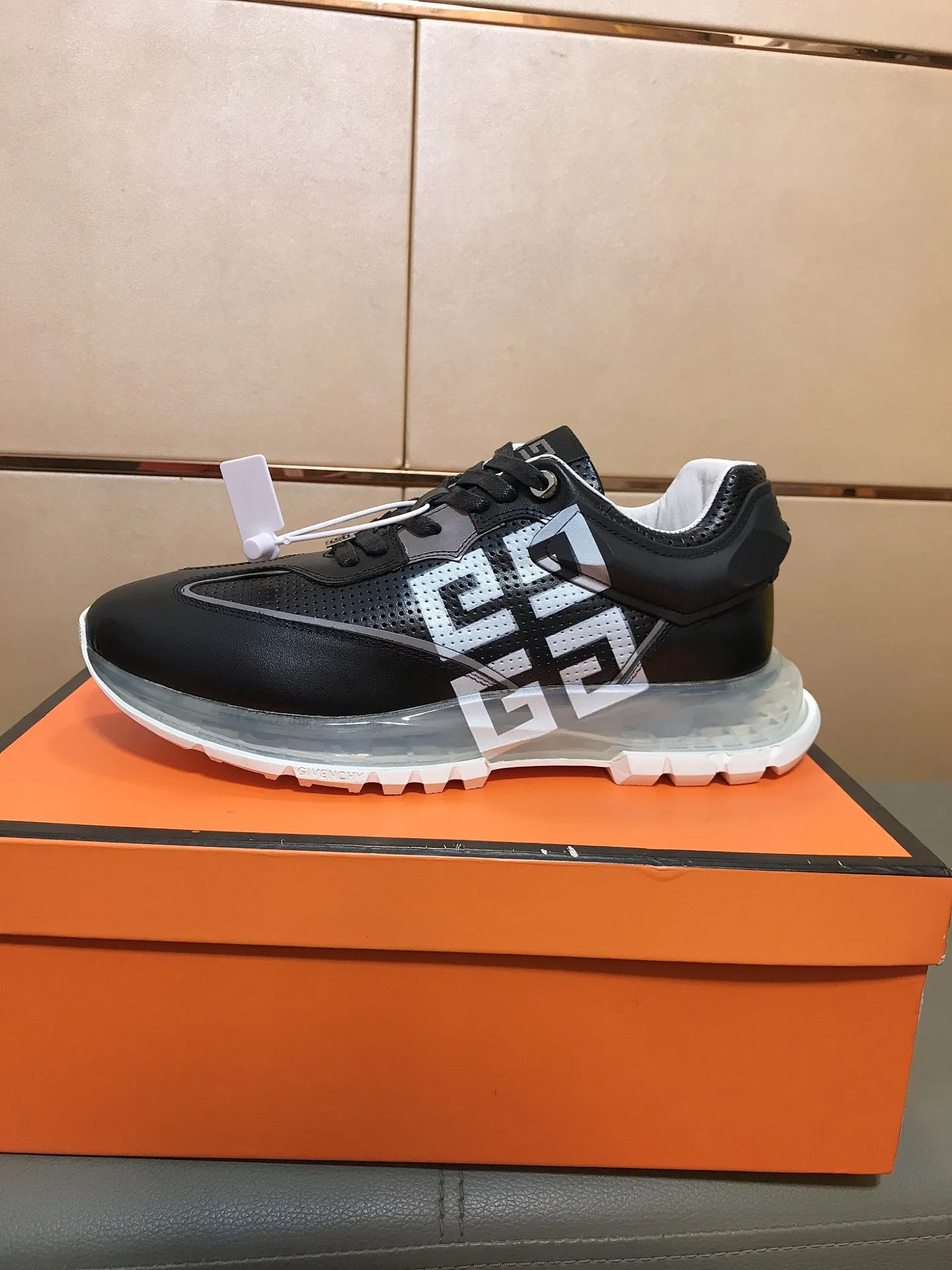 Premium Givenchy Sport und Freizeitschuhe Neue sportliche Futter Innensohle wassergefärbtes