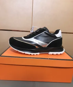 Luxus-Givenchy-Sport- und Freizeitschuhe Neues sportliches wassergefärbtes Lammfell profilierte