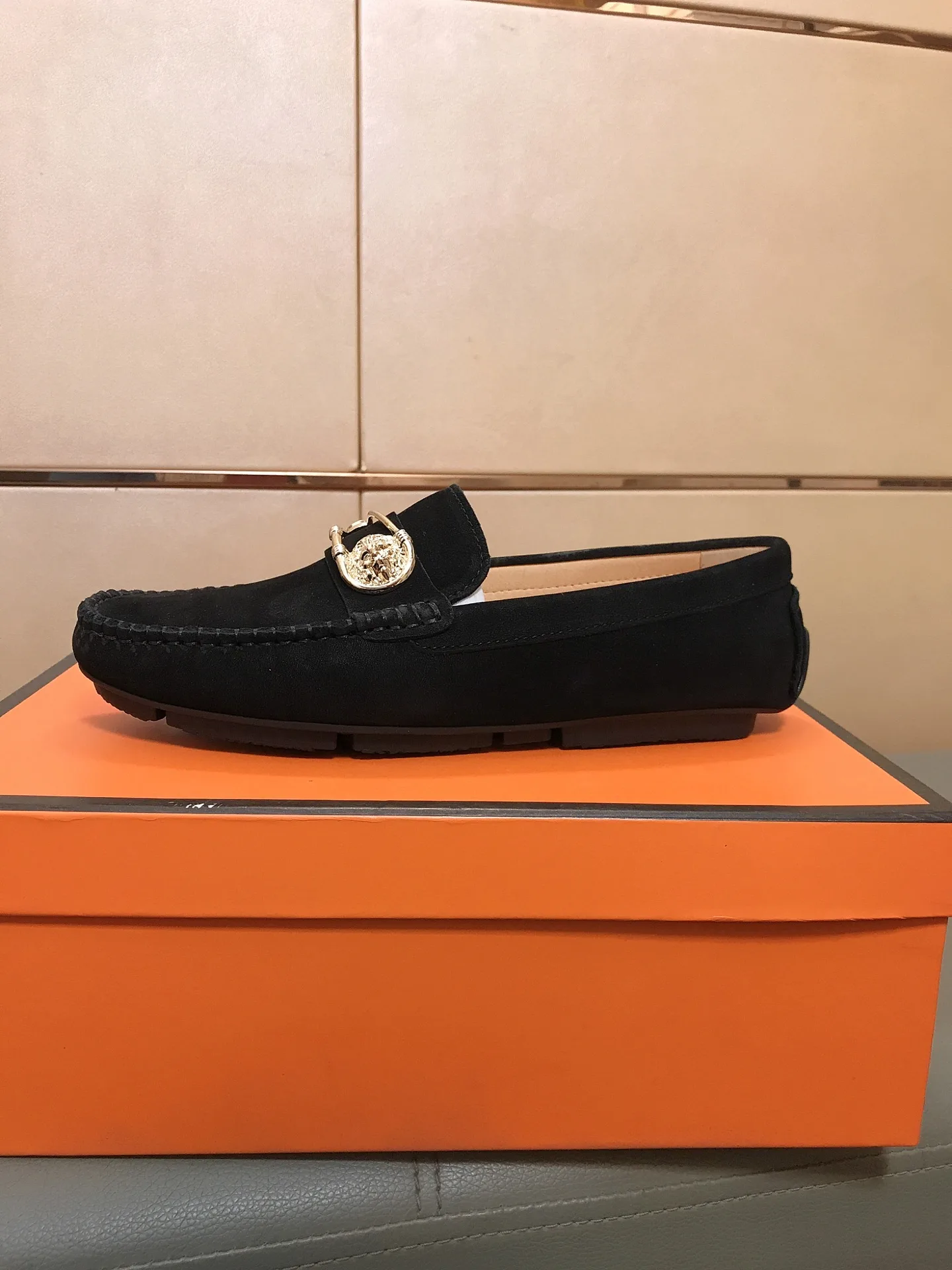 Hochwertige Versace Slipper Lederschuhe Lässige brandneu