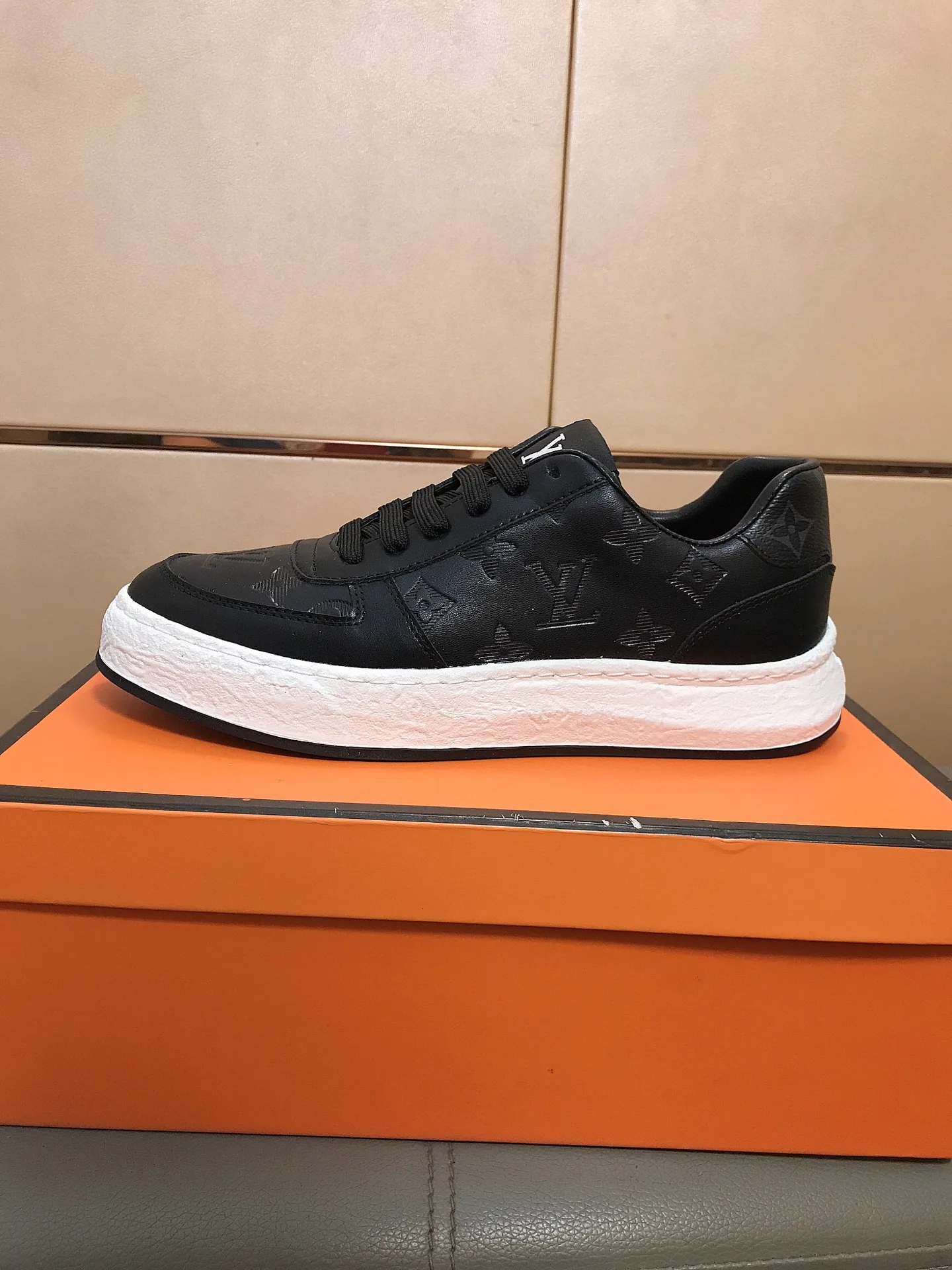 Premium Louis Vuitton HerrenFreizeitschuhe Bequeme Freizeitschuhe importiertes Rindsleder exklusiver