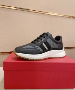 Hochwertige Bally Turnschuhe Diese Sneaker im lässigen Stil kombinieren