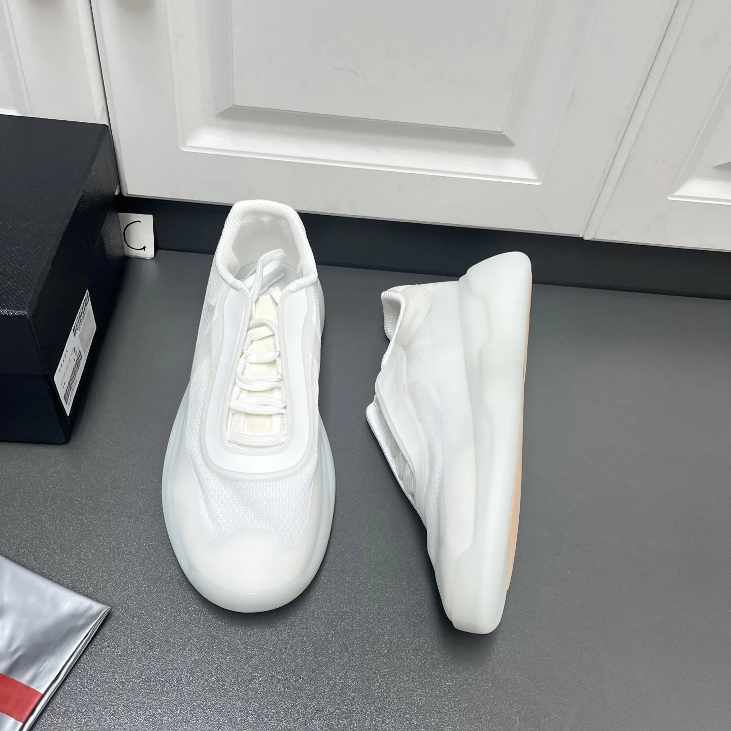 Luxus Prada Lederschuhe neueste Herren sind Erhältlich drei