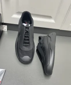 Luxus Prada Lederschuhe neueste Herren sind Erhältlich drei