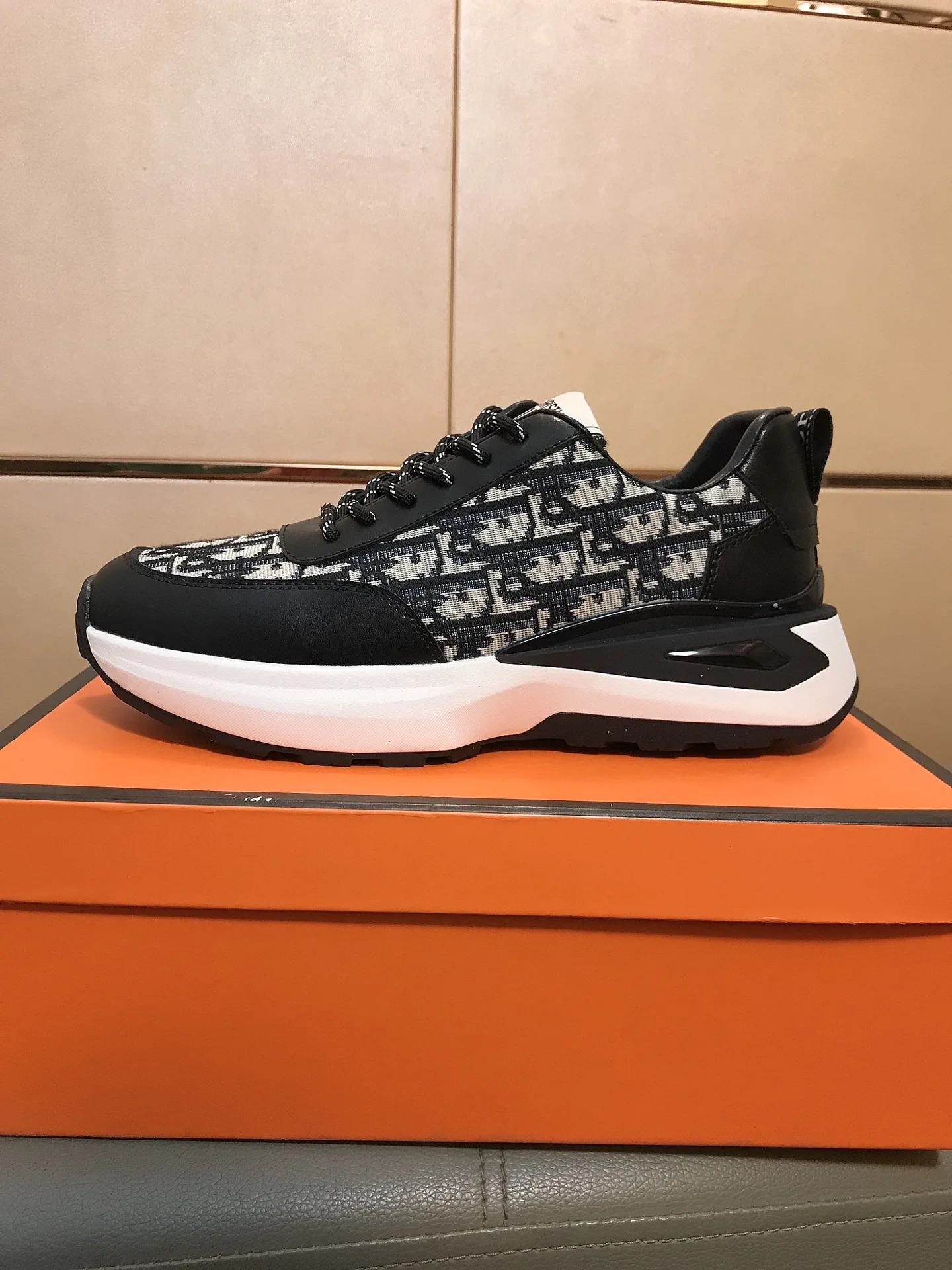 Premium Dior HerrenFreizeitsportschuhe Lässiges Obermaterial besteht aus importiertem italienischem