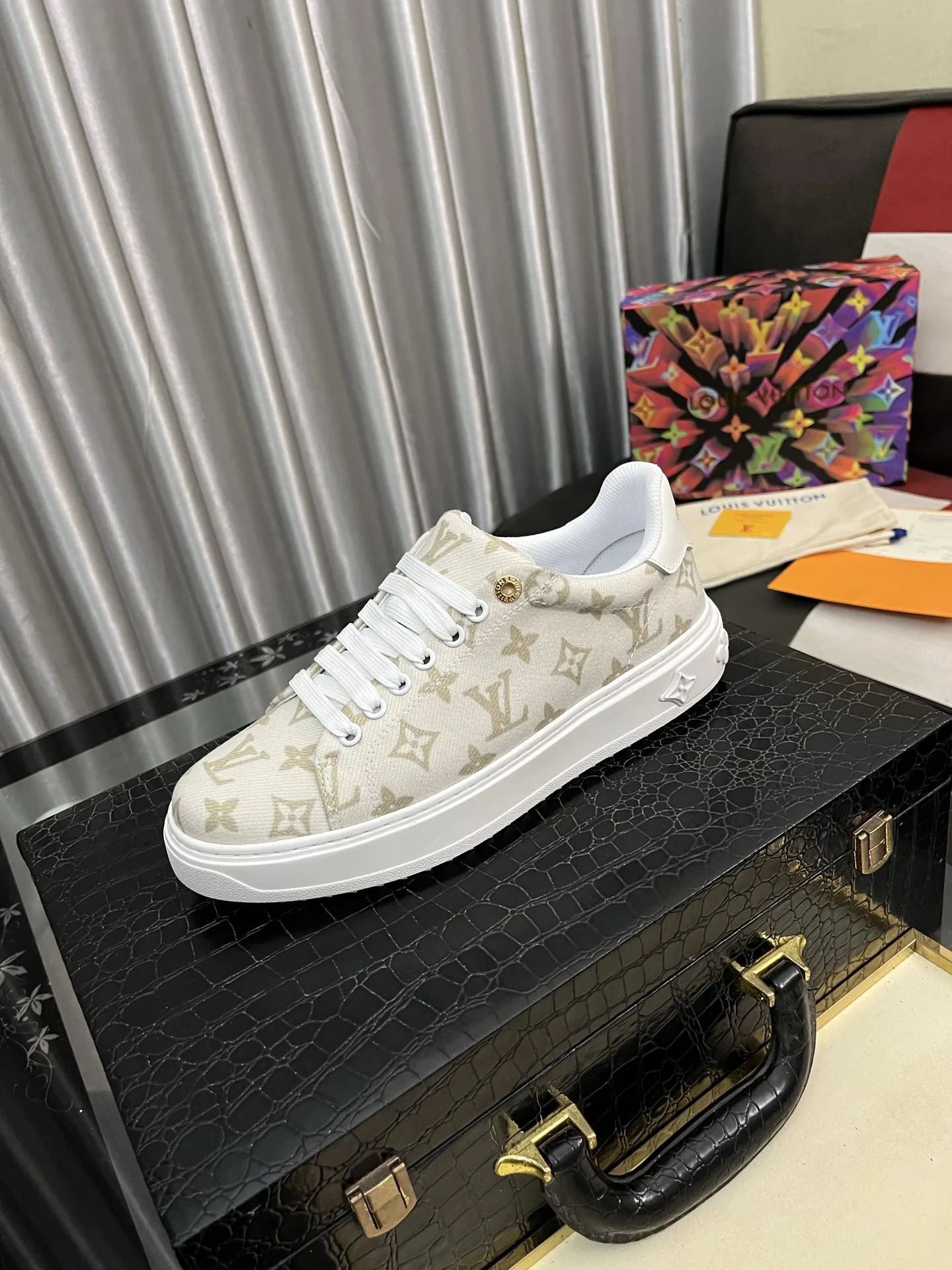 Premium Louis Vuitton DadSchuhe Vielseitiges Design Echtlederfutter originaler Sportlicher