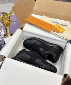 Hochwertige Louis Vuitton Turnschuhe, tatsächlicher Preis der Louis Vuitton Serie