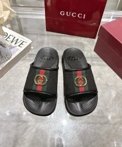 Luxus Gucci Sandalen Inspiriert sommerlichen Flair Beachclubs italienisch