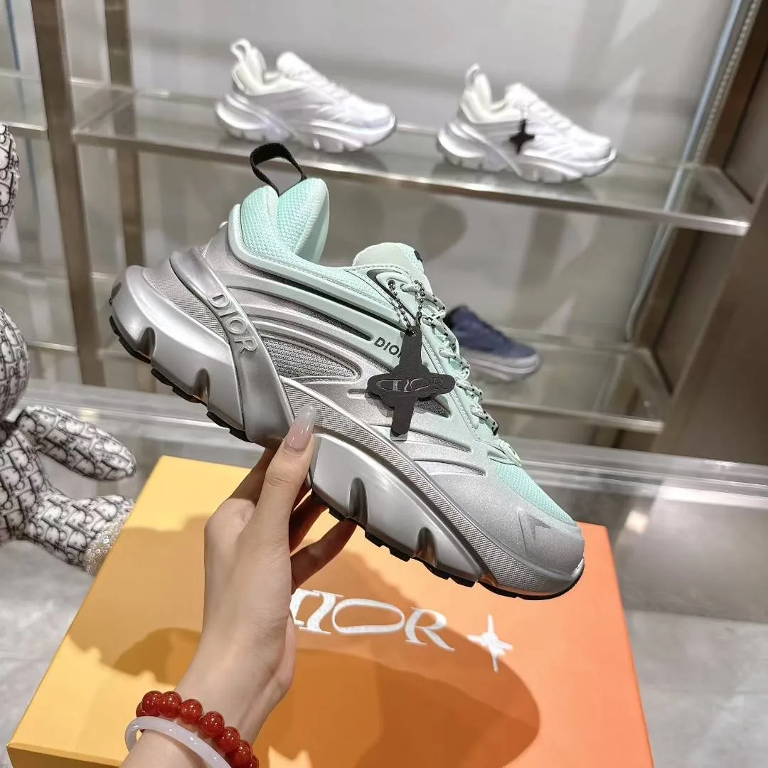 Hochwertige Dior Turnschuhe Tatsächlicher Preis Diese präsentieren sich