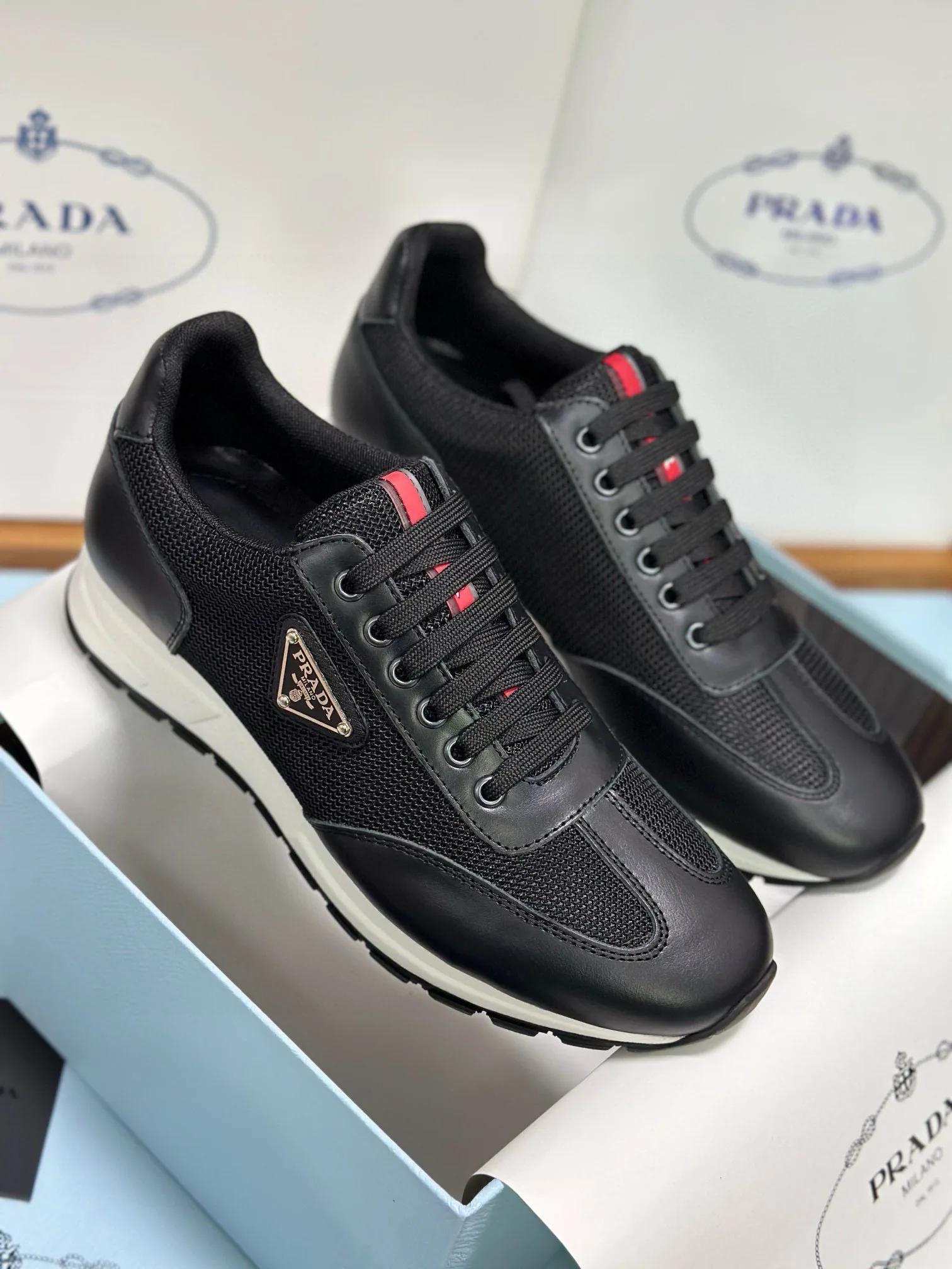 Luxus Prada Turnschuhe individuell Originale Sneaker vereinen kreatives