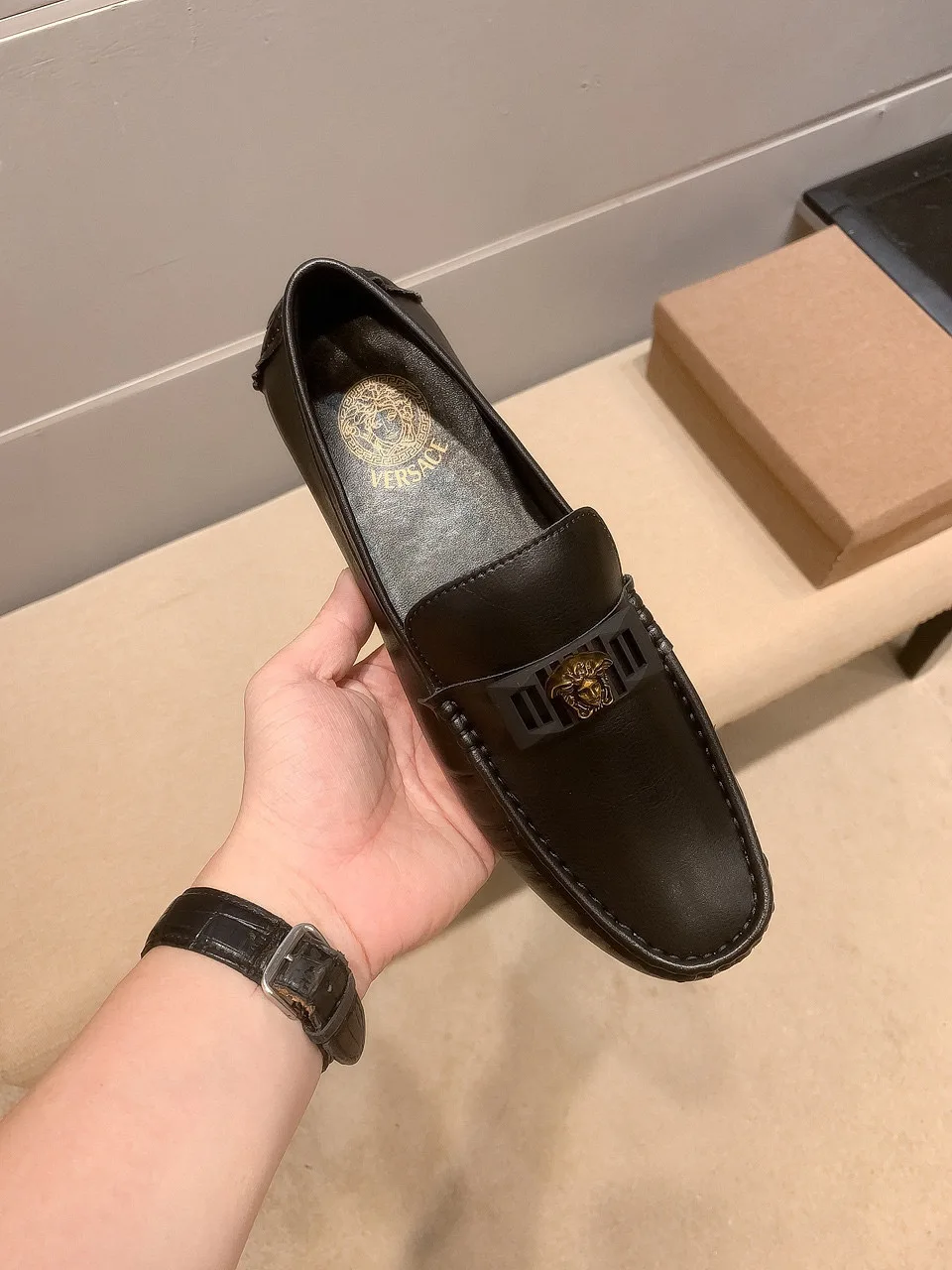 Premium Versace Loafer Offizielle Originale neueste weltweit beliebt