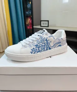 Luxus Versace Lederschuhe Dieser Freizeitschuh eignet sich für jeden