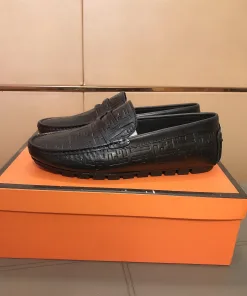 Premium Fendi Slipper modischer Slipper mit elegantem geprägtem italienischem Rindsleder