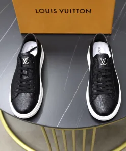 Hochwertige Louis Vuitton Turnschuhe LOUIS VUITTON Originales komfortables Schweinslederfutter