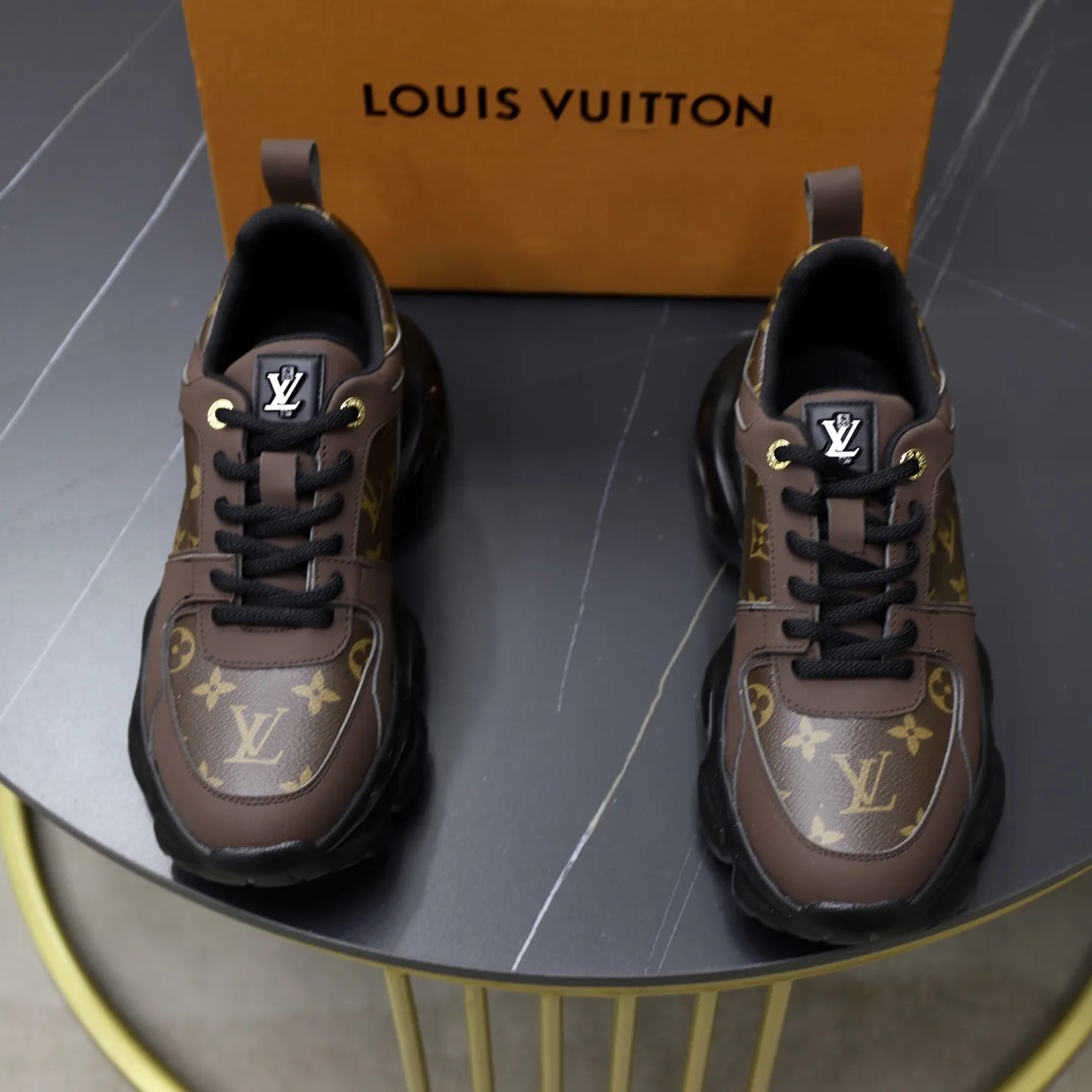 Hochwertige Louis Vuitton Turnschuhe, offizielle Website, originelles, komfortables Obermaterial