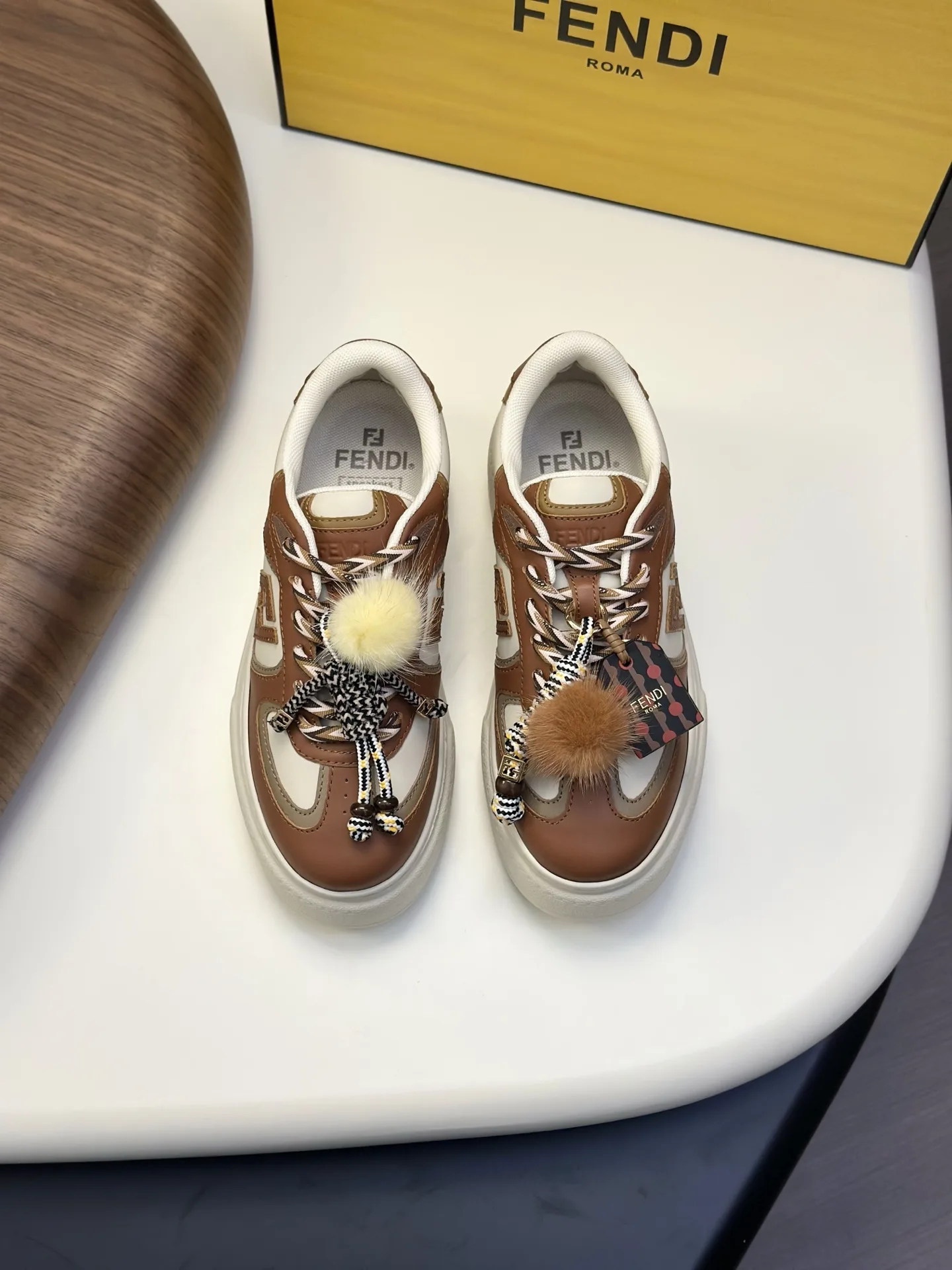 Premium Fendi Turnschuhe FENDI Match Schuh schwarzes Leder