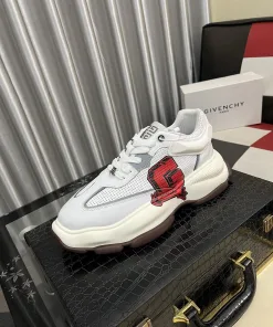 Luxuriöse Givenchy Turnschuhe Diese lässigen bestenchen durchs