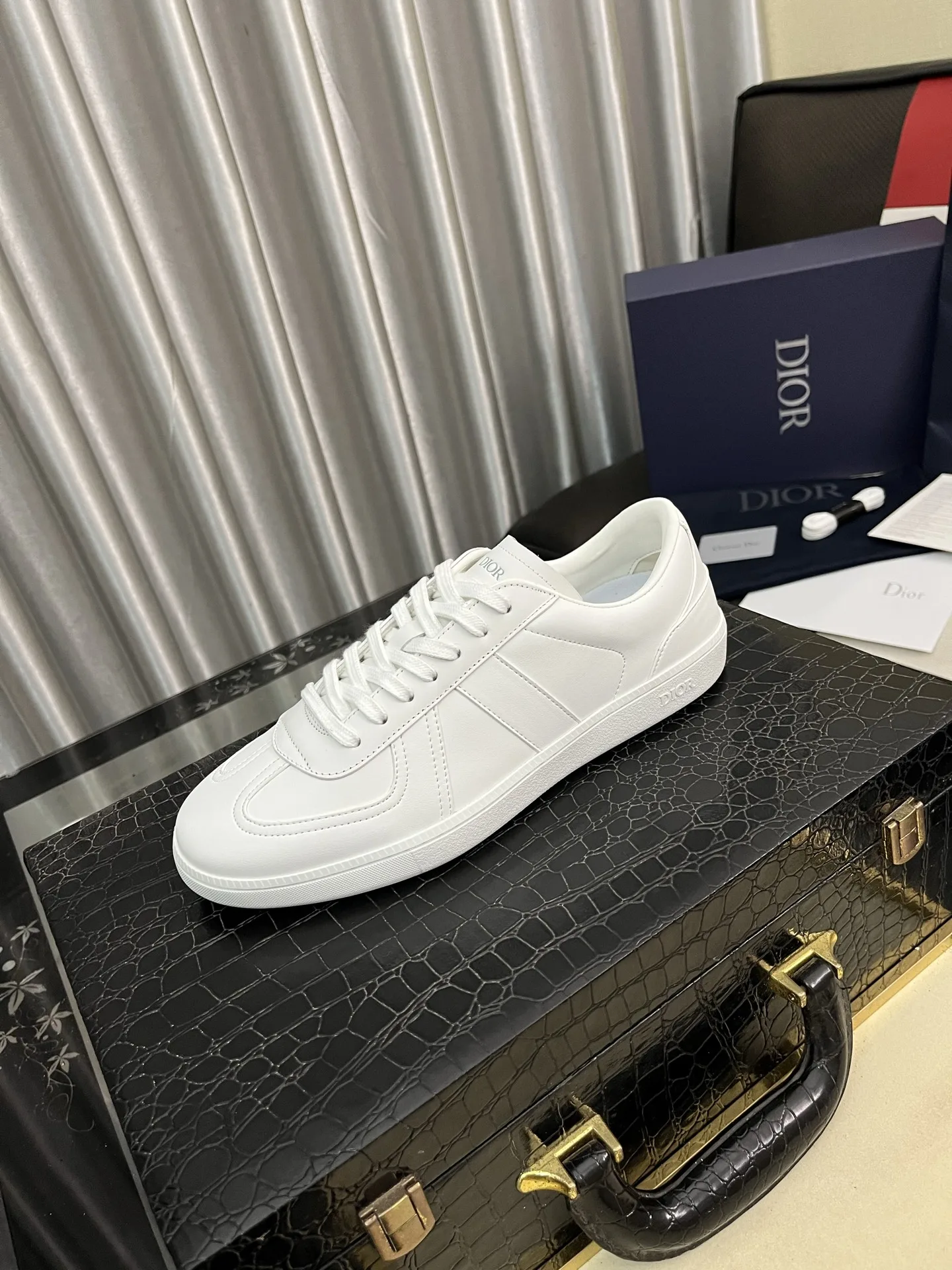 Premium Dior Turnschuhe einteiliger Freizeitsneaker markeneigenes markeneigenes Markenlogo