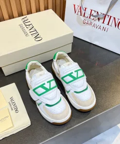 Hochwertige Valentino-Turnschuhe