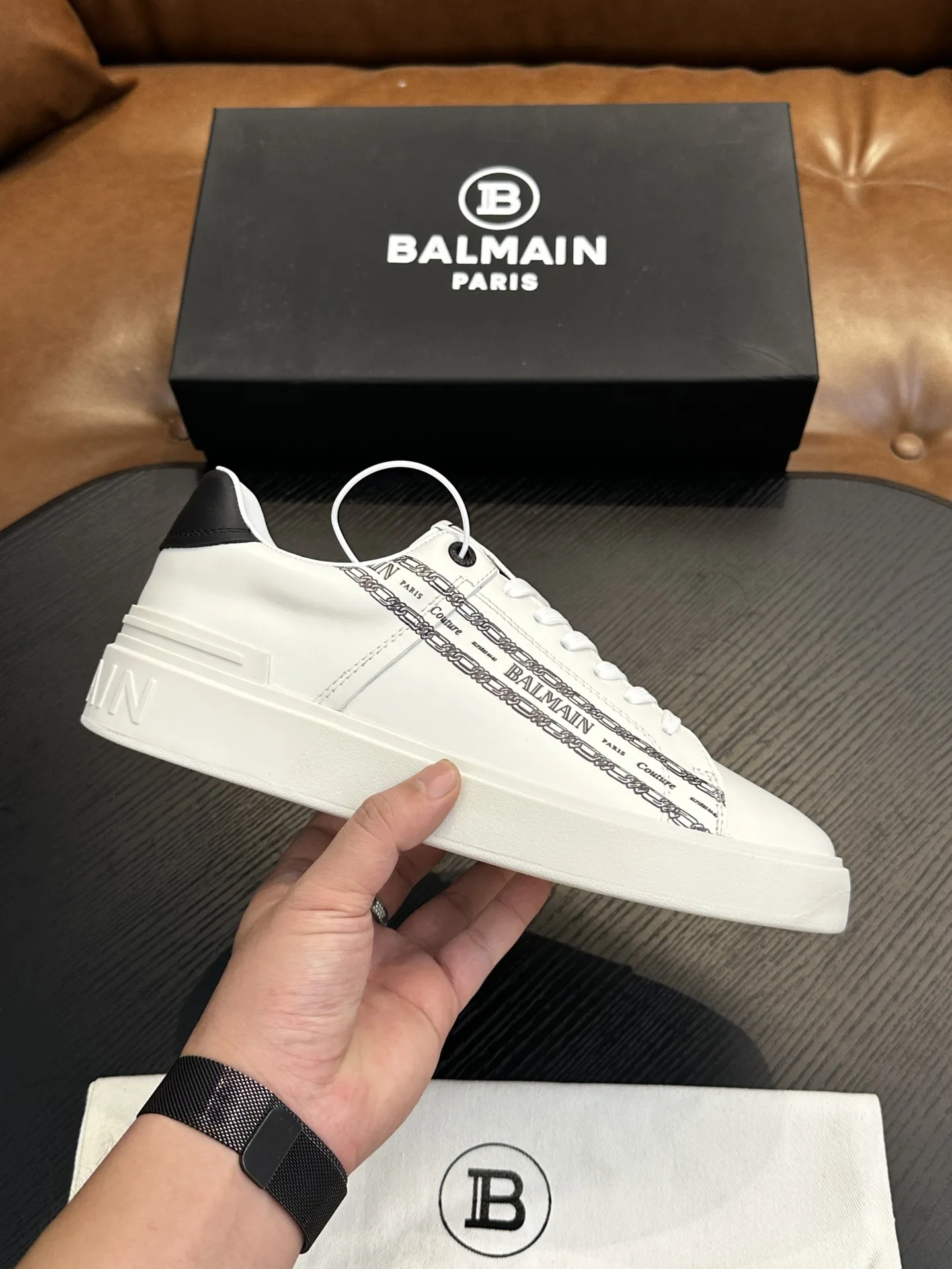 Premium Balmain Turnschuhe BALMAIN Sneaker besticht durch sein