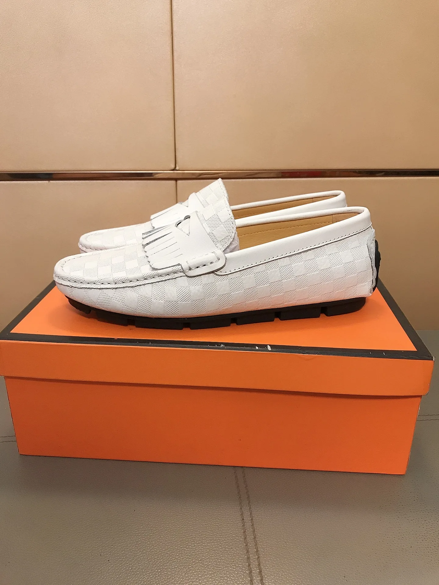 Hochwertiger Louis Vuitton Slipper modischer Slipper Elegante Loafer aus importiertem italienischem Rindsleder