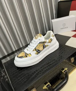 Premium Versace Lederschuhe Lässige Schuhe dieser innovativen internationalen