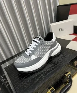 Luxus Dior Lederschuhe Freizeitschuhe aus Leder Einzigartiger Sneaker modernen Offiziell autorisierten