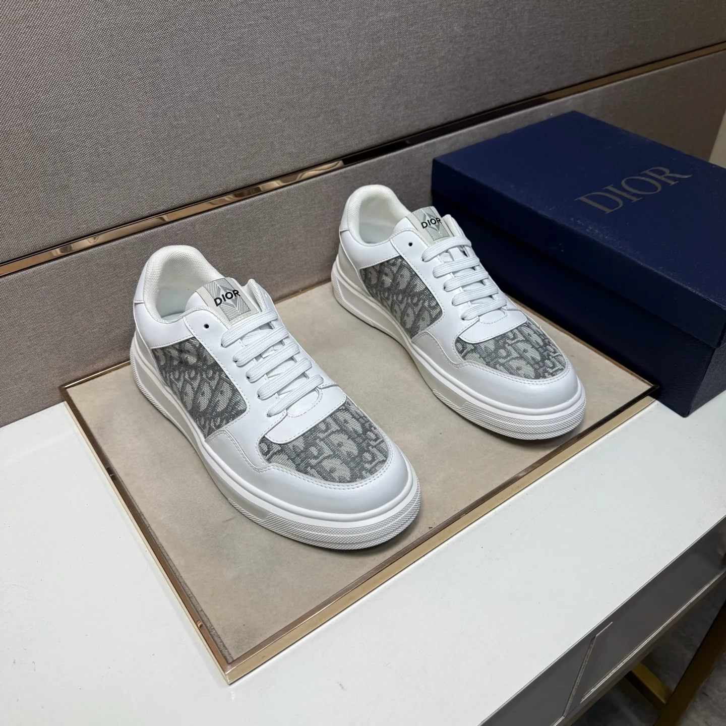 Premium Dior HerrenFreizeitschuhe jetzt erhältlich