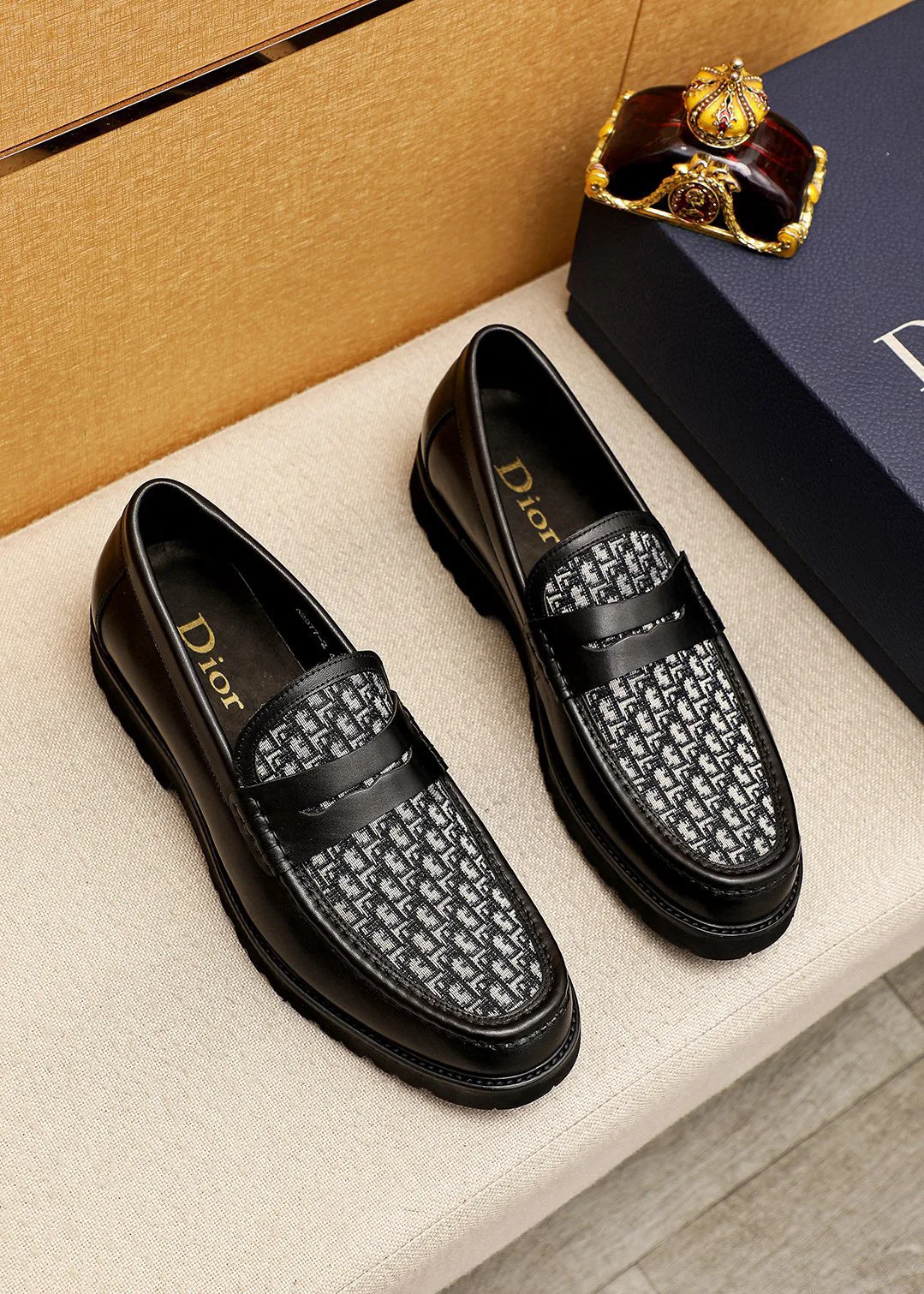 Hochwertige Dior Lederschuhe Freizeitschuhe aus Leder Dior Freizeitschuhe Leder Fällt normal