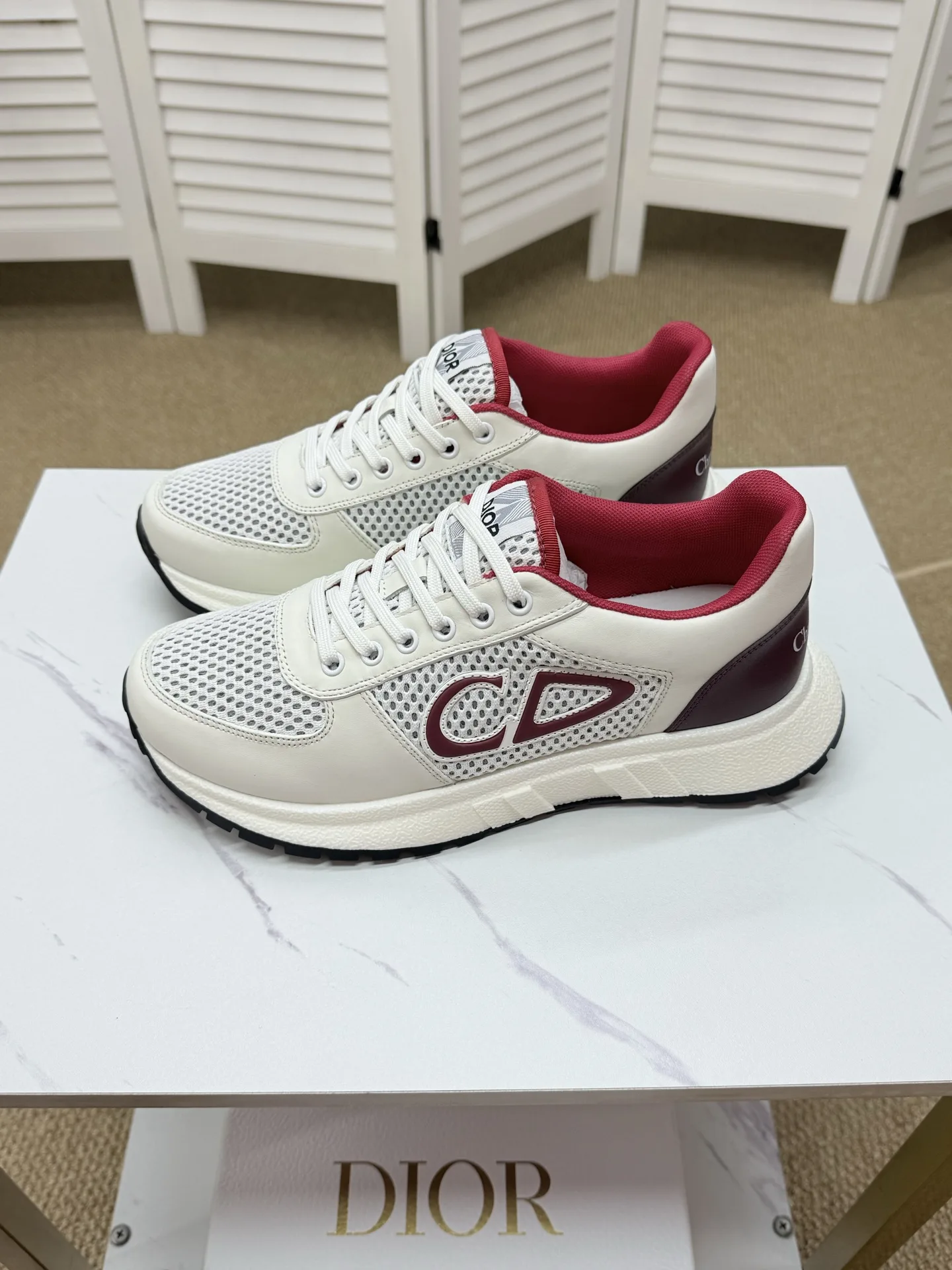 Luxuriöse Dior Turnschuhe Casual, offiziell, schlichtes klassisches