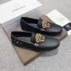 Luxus-Loafer von Versace VERSACE präsentiert offiziell seine ersten