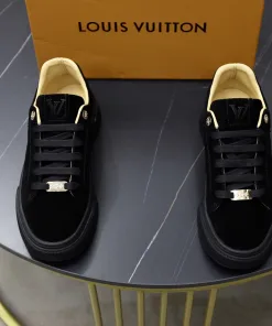 Hochwertige Louis Vuitton Turnschuhe Lederfutter LOUIS VUITTON hochglänzendes komfortables