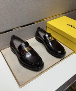 Premium Fendi Lederschuhe Freizeitschuhe aus Leder Lässige jetzt erhältlich