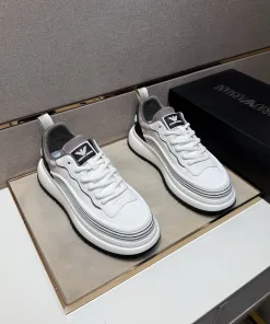 Hochwertige Armani HerrenFreizeitschuhe sofort erhältlich