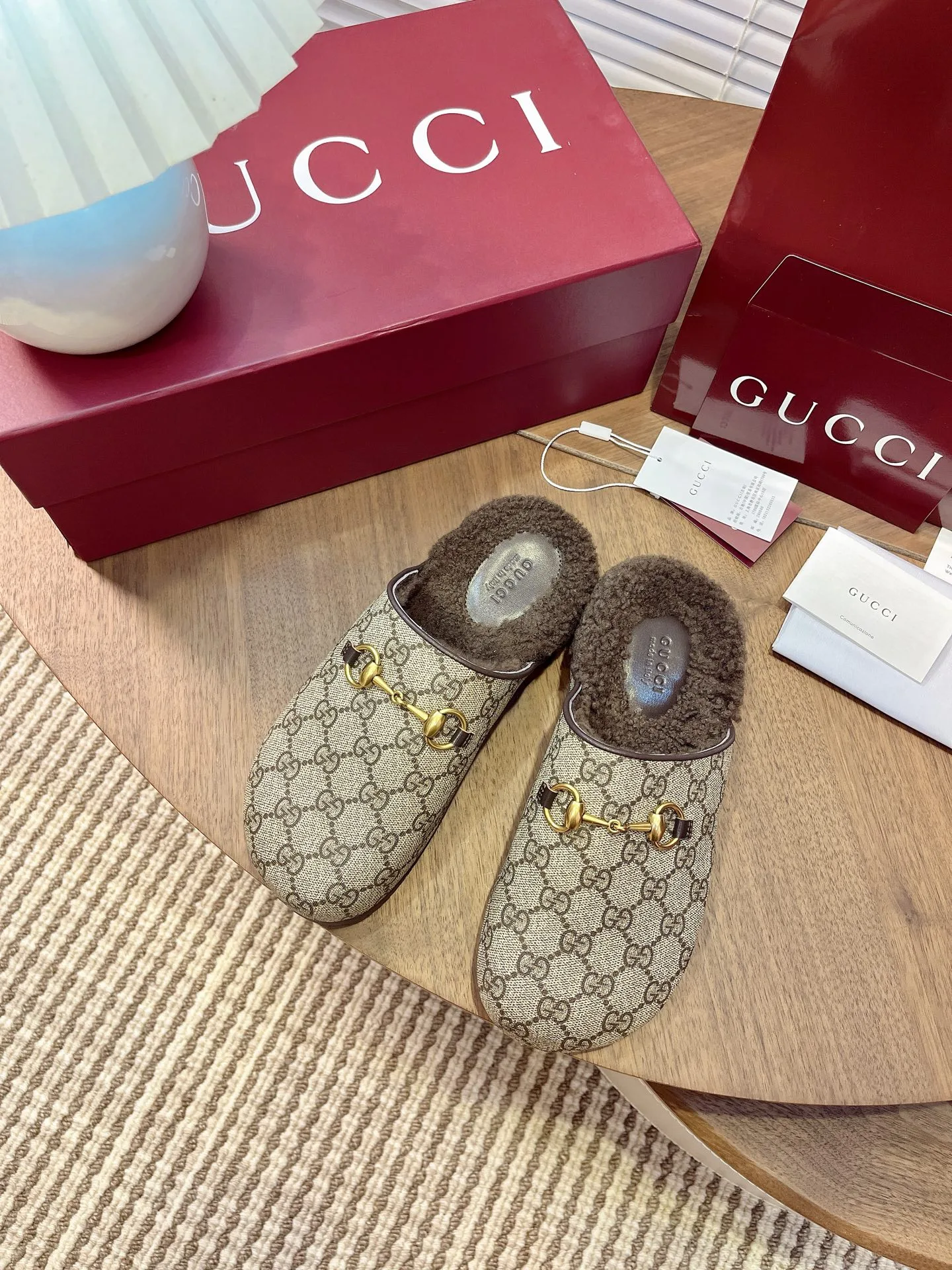 Premium Gucci Hausschuhe Gucci Flache Wollpantoffeln Super bequem