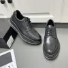 Premium Prada Lederschuhe Freizeitschuhe aus Leder Neue Prada Leder Polsterung Diese