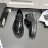 Premium Prada Lederschuhe Freizeitschuhe aus Leder Neue Prada Leder Polsterung Diese