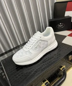 Luxus Prada Turnschuhe Neue Diese Sneaker bestechen durch