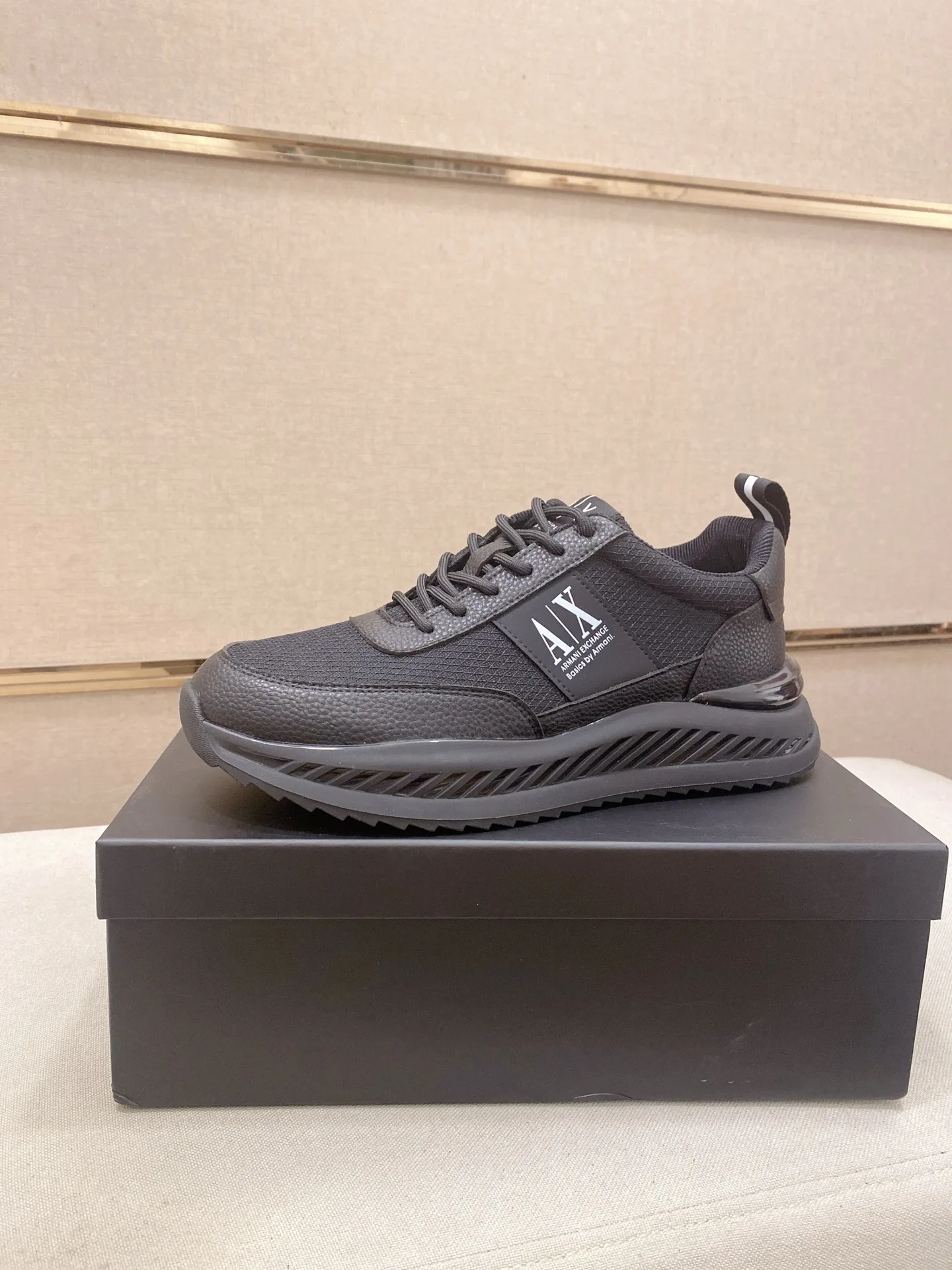 Premium Armani Lederschuhe neuestes Modell jetzt Boutiquen Obermaterial