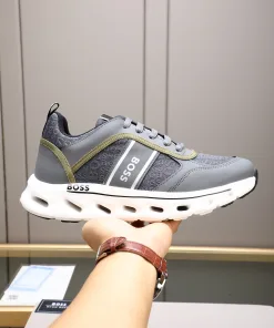 Hochwertige Moncler HerrenFreizeitsportschuhe Moncler bequemer rutschfester Konstruktion Rindsleder