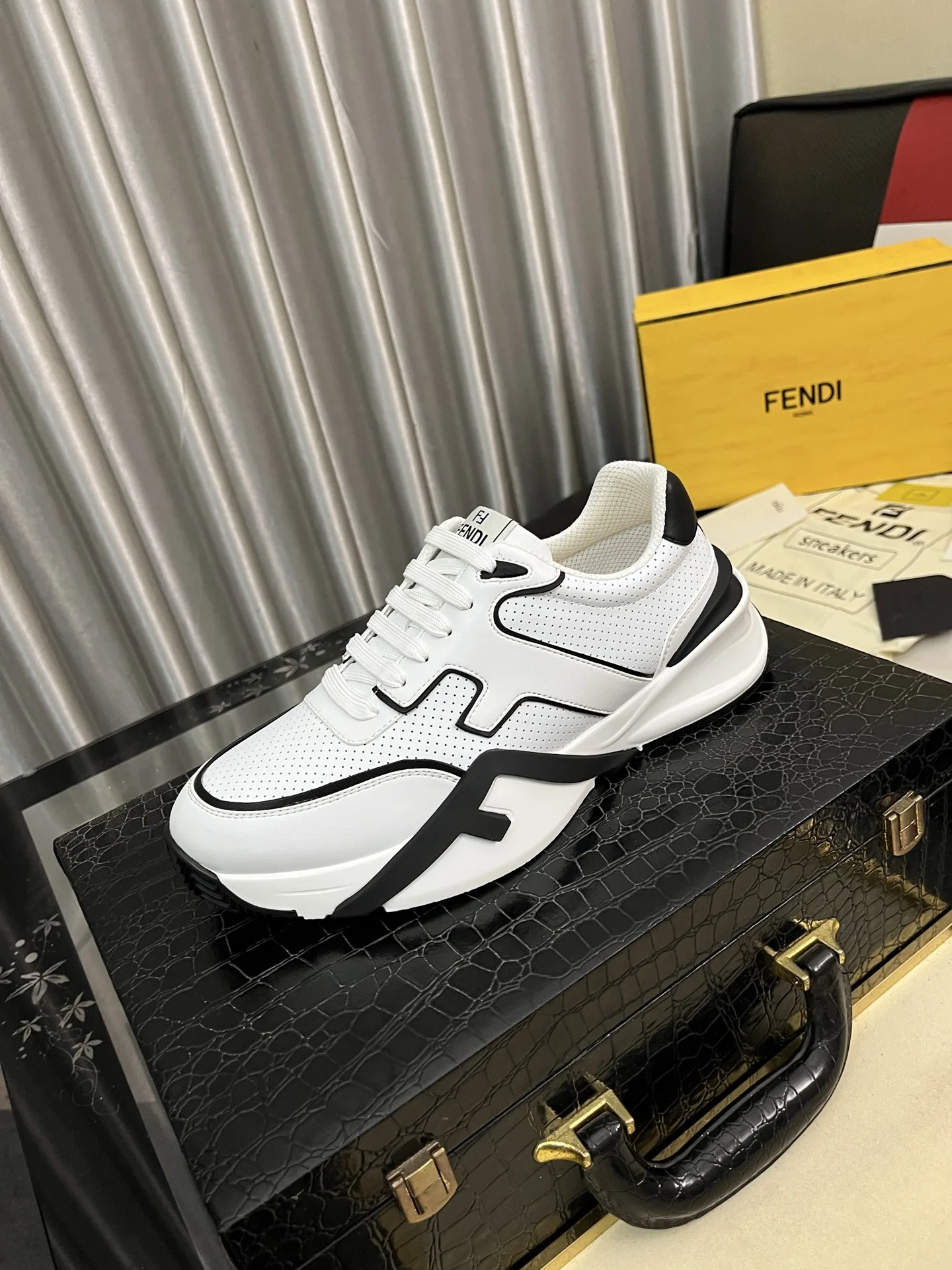 Fendi Turnschuhe