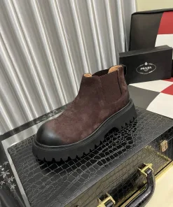 Hochwertige Prada Lederschuhe einteilige Lederschuhe Premiumqualität Obermaterial genarbtem