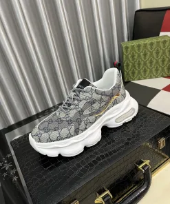 Luxus Gucci Freizeitschuhe aus echtem Leder hochwertigste Replik Markt vergleichen Originalleder