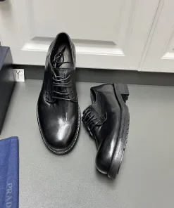 Luxus Prada VintageLederschuhe Lederschuhe handgefertigte Schuhe Neue Prada handgefertigte jetzt Diese