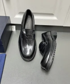 Hochwertige Prada VintageLederschuhe Lederschuhe handgefertigte Schuhe Neue Prada Handgefertigte jetzt Diese